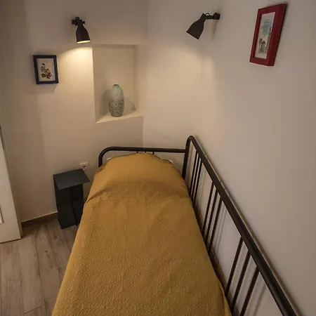 Apartment Old Stoney - Renovated Near Palace