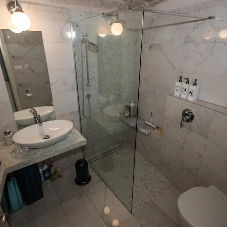 Apartment Old Stoney - Renovated Near Palace Split
